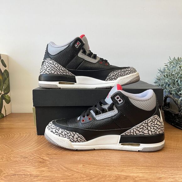 NIKE AIR JORDAN III 3 RETRO OG BG BLACK FIRE RED CEMENT GREY Size 6Y \'854261-001 main image 4